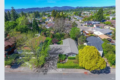 1323 Prentice Drive, Healdsburg, CA 95448 - Photo 39