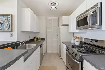 186 Larkspur Plaza Drive, Larkspur, CA 94939 - Photo 5