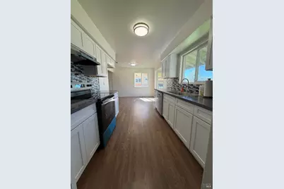 1700 Hemlock Street, Fairfield, CA 94533 - Photo 5