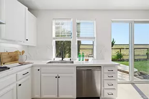 182 Emerson Ave, Novato, CA 94949 - Photo 33