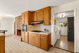 878 Pauline Ct, Santa Rosa, CA 95401 - Photo 11