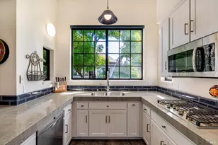 18120 Vassar Ct, Sonoma, CA 95476 - Photo 11