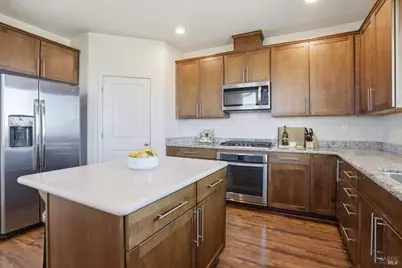 526 Jade Street, Petaluma, CA 94952 - Photo 3