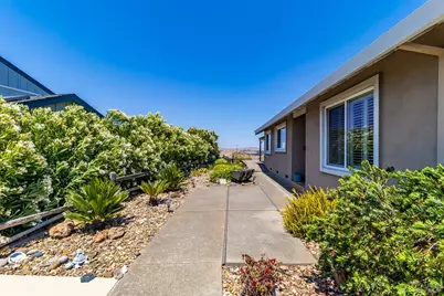 377 Duperu Drive, Crockett, CA 94525 - Photo 3