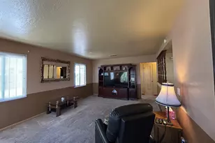 880 Beechwood Ave, Vallejo, CA 94591 - Photo 3