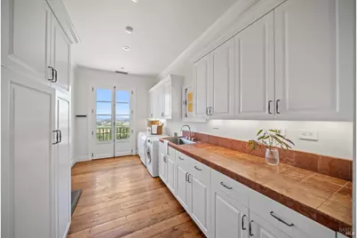 5870 Silverado Trail, Napa, CA 94558 - Photo 17