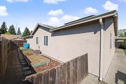 1131 Bedford Way, Vacaville, CA 95687 - Photo 51