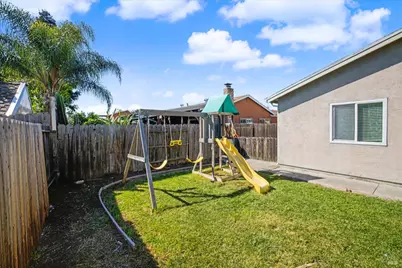 1131 Bedford Way, Vacaville, CA 95687 - Photo 41