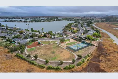 124 Montego Key, Novato, CA 94949 - Photo 77