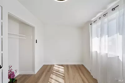 207 Wilshire Avenue, Vallejo, CA 94591 - Photo 17