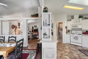 8169 Willow St, Windsor, CA 95492 - Photo 9