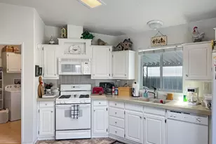 8169 Willow St, Windsor, CA 95492 - Photo 5