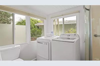 204 Barcelona Avenue, Novato, CA 94949 - Photo 23