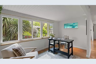 204 Barcelona Avenue, Novato, CA 94949 - Photo 15