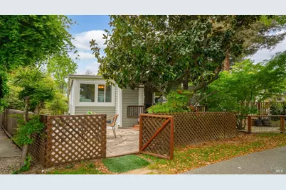 204 Barcelona Avenue, Novato, CA 94949 - Photo 29