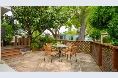 204 Barcelona Avenue, Novato, CA 94949 - Photo 25
