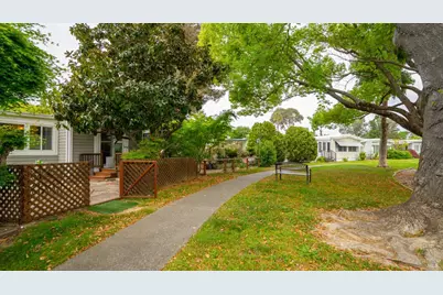 204 Barcelona Avenue, Novato, CA 94949 - Photo 27
