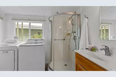 204 Barcelona Avenue, Novato, CA 94949 - Photo 21