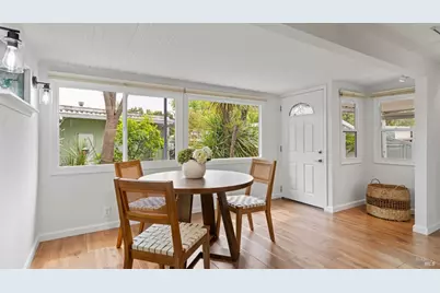 204 Barcelona Avenue, Novato, CA 94949 - Photo 5