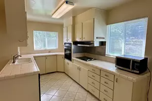 993 Champion Ln, Deer Park, CA 94576 - Photo 9