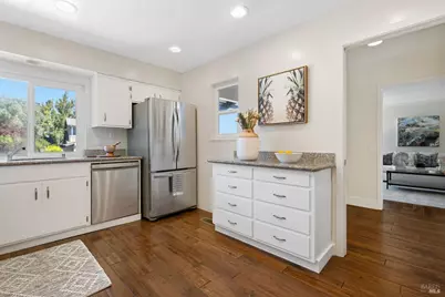 77 McNear Drive, San Rafael, CA 94901 - Photo 7