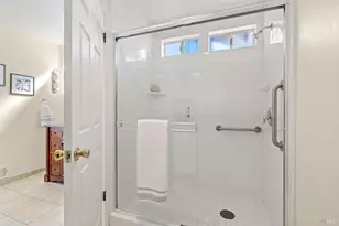 77 McNear Dr, San Rafael, CA 94901 - Photo 17