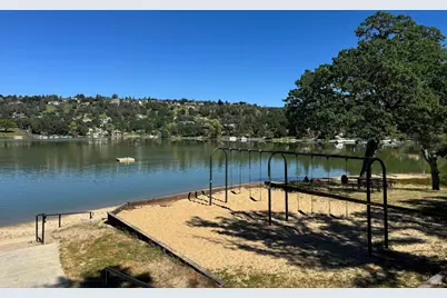 16491 Ridgecrest Court, Hidden Valley Lake, CA 95467 - Photo 35