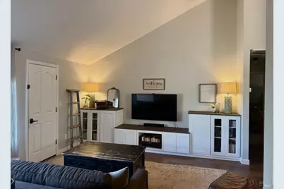 16491 Ridgecrest Court, Hidden Valley Lake, CA 95467 - Photo 9