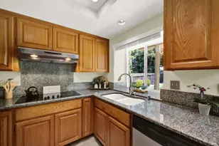 1934 Summit Dr, Fairfield, CA 94534 - Photo 3