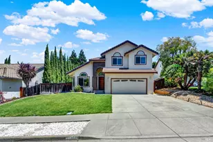 1934 Summit Dr, Fairfield, CA 94534 - Photo 7