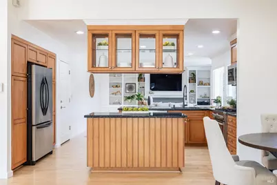 700 Montclair Drive, Santa Rosa, CA 95409 - Photo 9