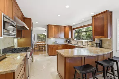 85 San Domingo Way, Novato, CA 94945 - Photo 13