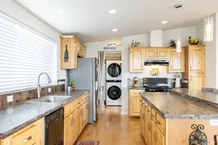 121 Cabana Dr, Napa, CA 94558 - Photo 21