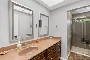 7129 Oak Leaf Dr, Santa Rosa, CA 95409 - Photo 19