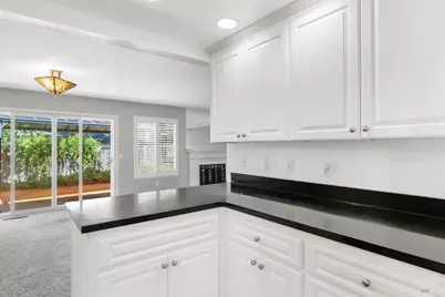 7129 Oak Leaf Drive, Santa Rosa, CA 95409 - Photo 7