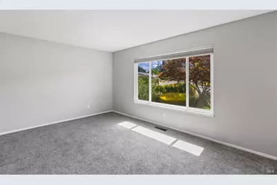 7129 Oak Leaf Drive, Santa Rosa, CA 95409 - Photo 17