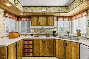 201 Shirley Ct, Napa, CA 94558 - Photo 17