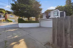 10601 Sheldon St, Oakland, CA 94605 - Photo 5