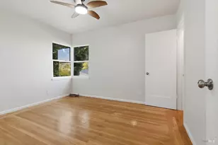 10601 Sheldon St, Oakland, CA 94605 - Photo 23