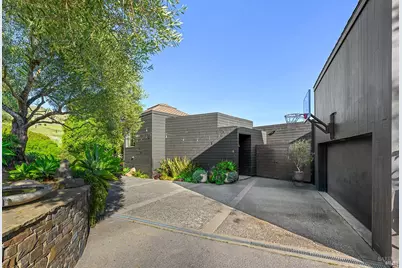 8 Mariposa Court, Tiburon, CA 94920 - Photo 9