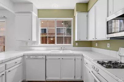 1028 Addison Circle, Petaluma, CA 94952 - Photo 21