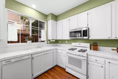 1028 Addison Circle, Petaluma, CA 94952 - Photo 9