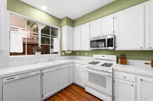 1028 Addison Cir, Petaluma, CA 94952 - Photo 9