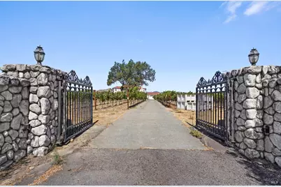 5267 Old Sonoma Road, Napa, CA 94559 - Photo 19