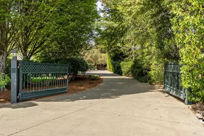 1670 Cabernet Lane, Saint Helena, CA 94574 - Photo 5