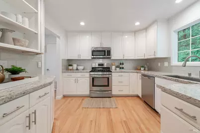 2051 Eldorado Court, Novato, CA 94947 - Photo 13