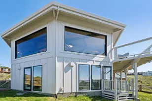 557 Oceana Dr, Dillon Beach, CA 94929 - Photo 3