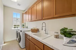 1117 Pennyroyal St, Napa, CA 94559 - Photo 23