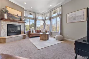 6081 Malcom Ln, Penngrove, CA 94951 - Photo 7