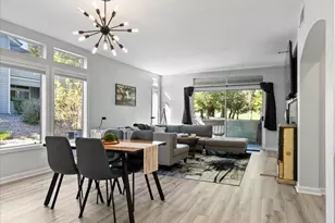 2070 Stonefield Ln, Santa Rosa, CA 95403 - Photo 11